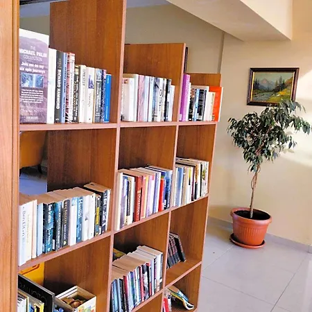 Sa Services Private Apartments, Eagle Rock Complex Hotel