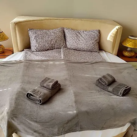 Hotel Sa Services Private Apartments, Eagle Rock Complex Belchin
