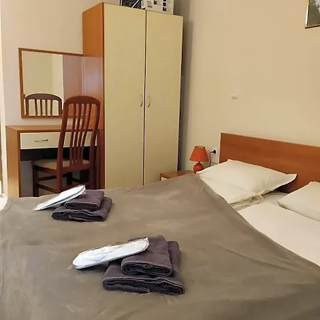 Sa Services Private Apartments, Eagle Rock Complex فندق