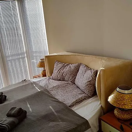 Sa Services Private Apartments, Eagle Rock Complex